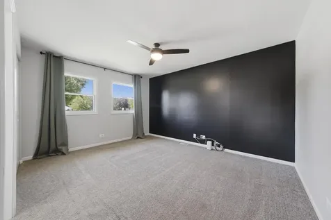 790 Evergreen Lane Hoffman Estates IL 60169