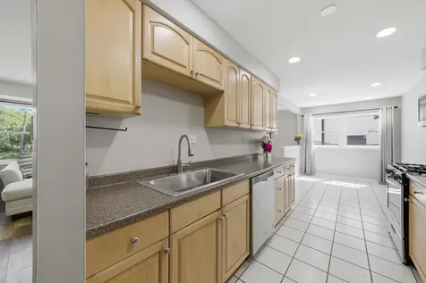 790 Evergreen Lane Hoffman Estates IL 60169