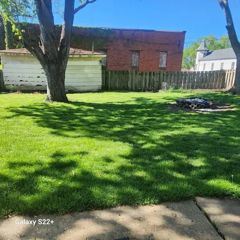 426 6TH Street Peru IL 61354