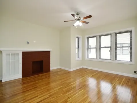 4208 North Pulaski Road Chicago IL 60641