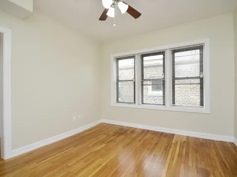 4208 North Pulaski Road Chicago IL 60641