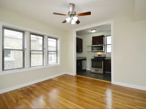 4208 North Pulaski Road Chicago IL 60641