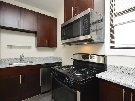 4208 North Pulaski Road Chicago IL 60641