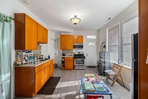 928 South Claremont Avenue Chicago IL 60612