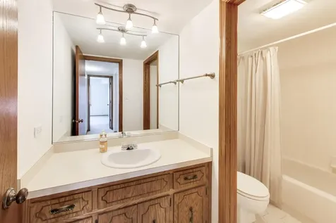 4932 Circle Court Crestwood IL 60418