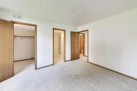 4932 Circle Court Crestwood IL 60418