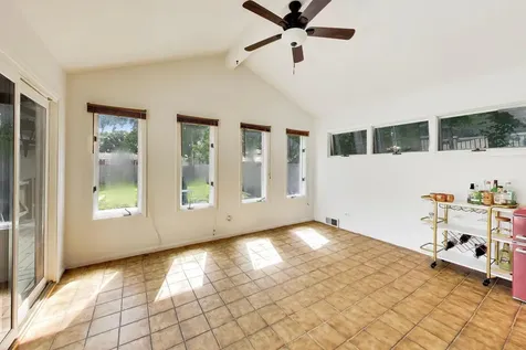 1411 North Burnng Bush Lane Mount Prospect IL 60056
