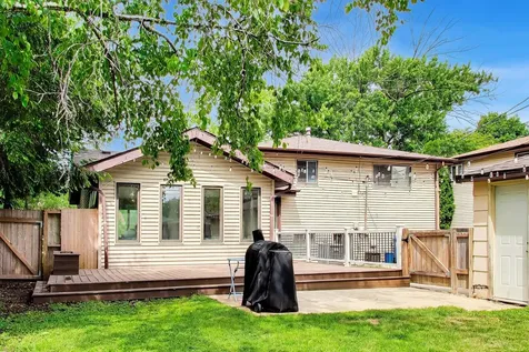 1411 North Burnng Bush Lane Mount Prospect IL 60056
