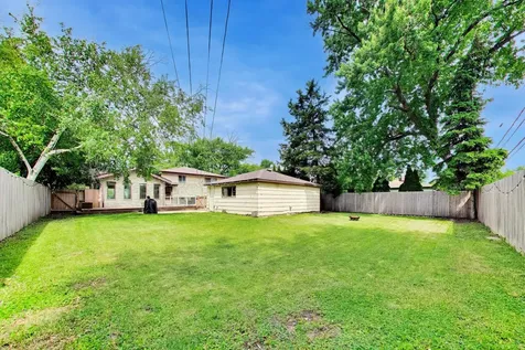 1411 North Burnng Bush Lane Mount Prospect IL 60056