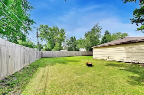 1411 North Burnng Bush Lane Mount Prospect IL 60056