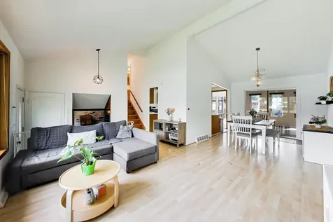 1411 North Burnng Bush Lane Mount Prospect IL 60056