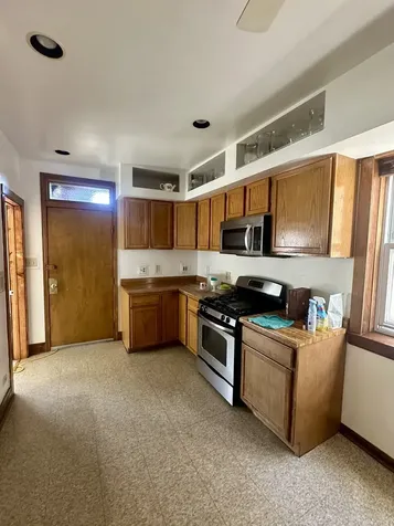 6229 North Claremont Avenue Chicago IL 60659