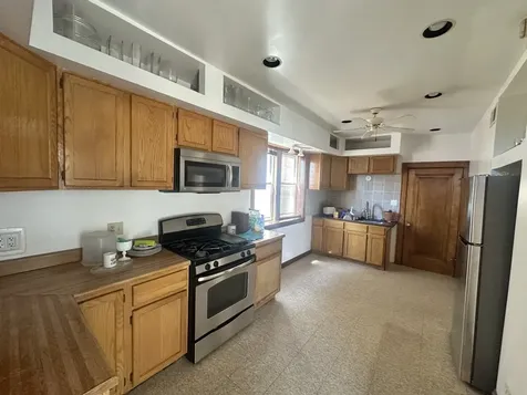 6229 North Claremont Avenue Chicago IL 60659