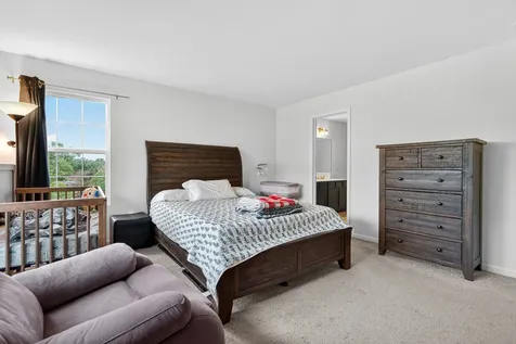 329 Bennett Drive Carol Stream IL 60188