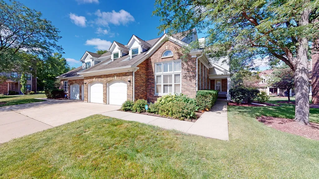 105 Willow Parkway Buffalo Grove IL 60089