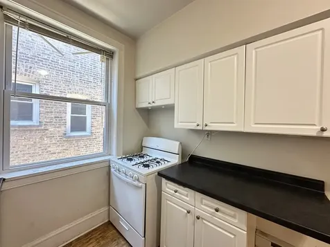 329 Kedzie Street Evanston IL 60202