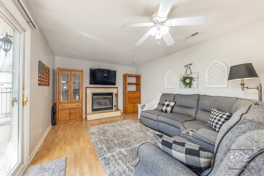 1317 Carol Lane Naperville IL 60565