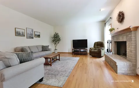 448 Kelly Lane Crystal Lake IL 60012