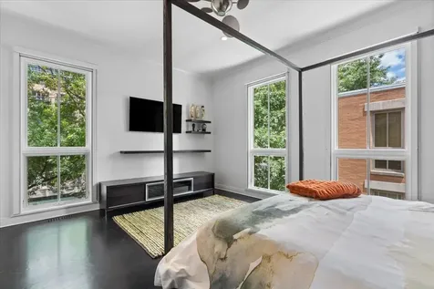 447 North Mcclurg Court Chicago IL 60611