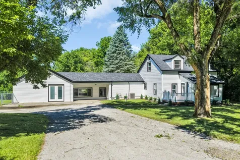 27283 West Nippersink Road Ingleside IL 60041
