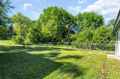 27283 West Nippersink Road Ingleside IL 60041