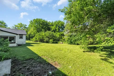 27283 West Nippersink Road Ingleside IL 60041