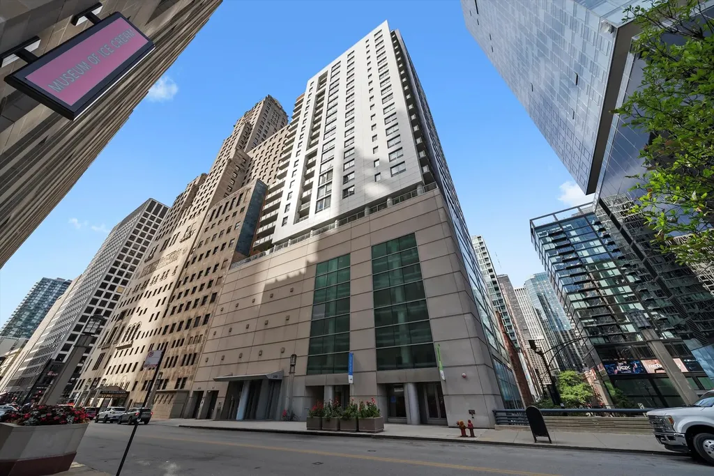 160 East Illinois Street Chicago IL 60611