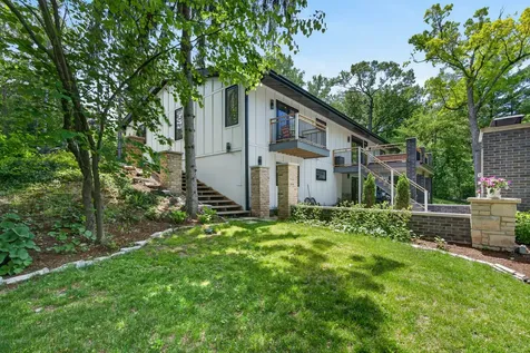 306 Woodlock Street Ingleside IL 60041