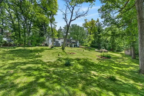 306 Woodlock Street Ingleside IL 60041