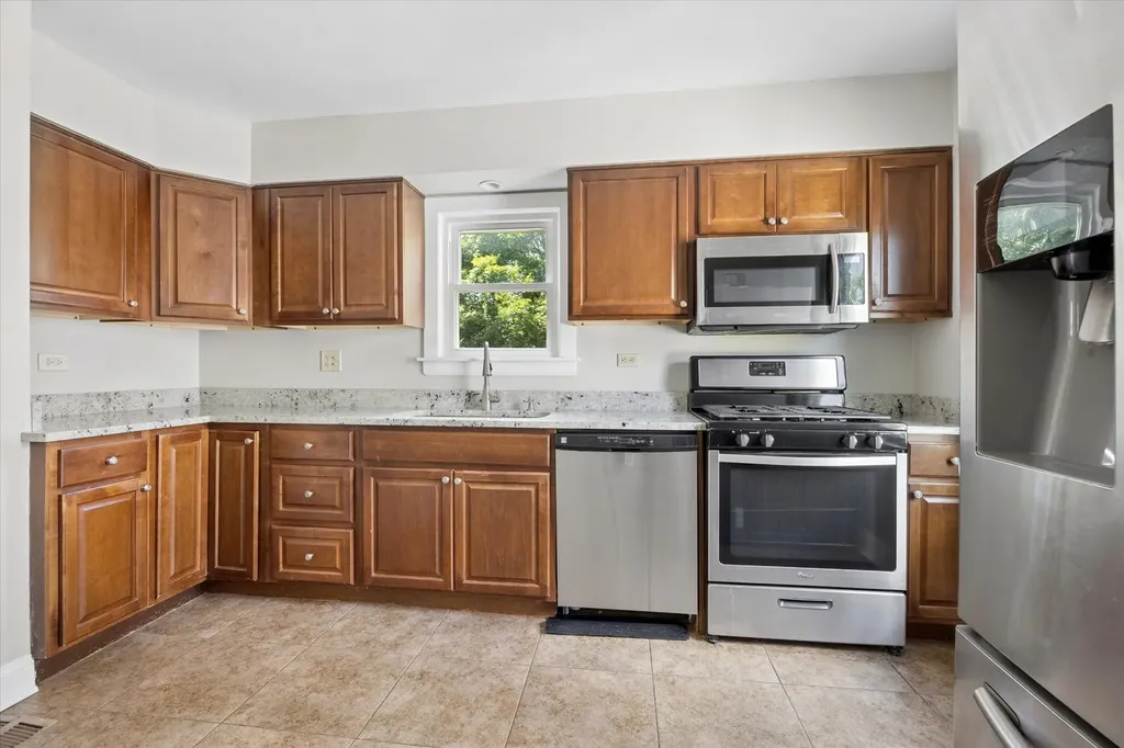334 55TH Street Clarendon Hills IL 60514