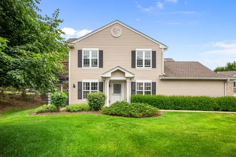 513 Windham Cove Drive Crystal Lake IL 60014