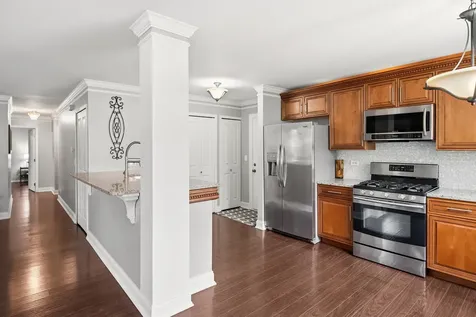 513 Windham Cove Drive Crystal Lake IL 60014