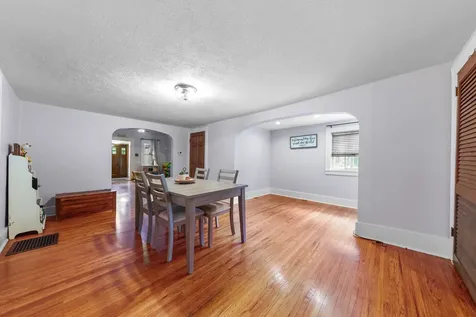 412 South 5th Avenue Streator IL 61364