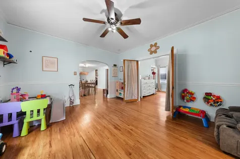 412 South 5th Avenue Streator IL 61364