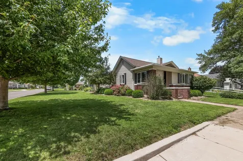 412 South 5th Avenue Streator IL 61364