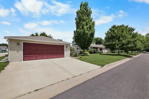 412 South 5th Avenue Streator IL 61364