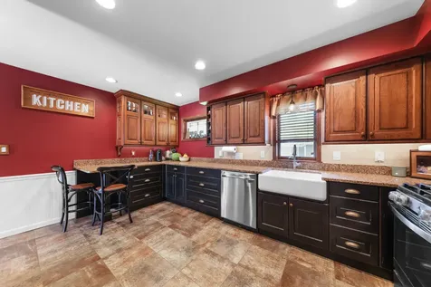 412 South 5th Avenue Streator IL 61364