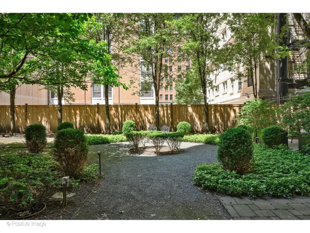 230 East Delaware Place Chicago IL 60611