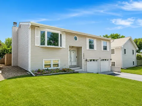 1606 Wilson Avenue Wheaton IL 60189