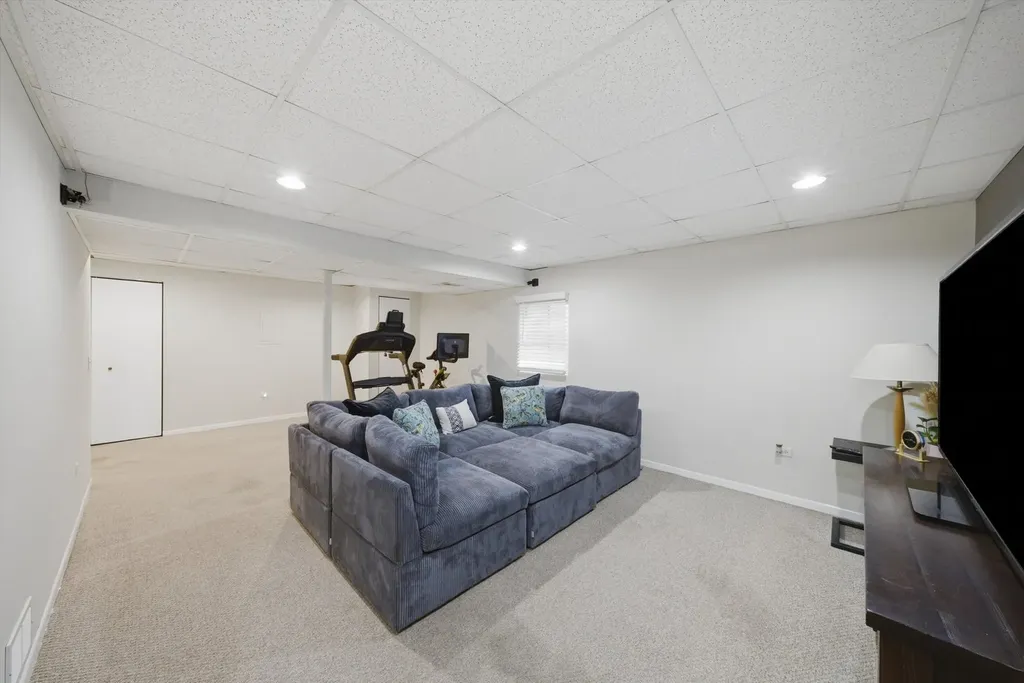 21748 West Juneau Drive Plainfield IL 60544