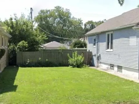 1113 West 123rd Street Calumet Park IL 60827