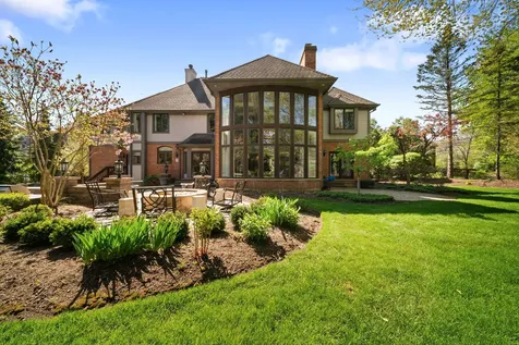 599 Chateaux Bourne Drive Barrington IL 60010