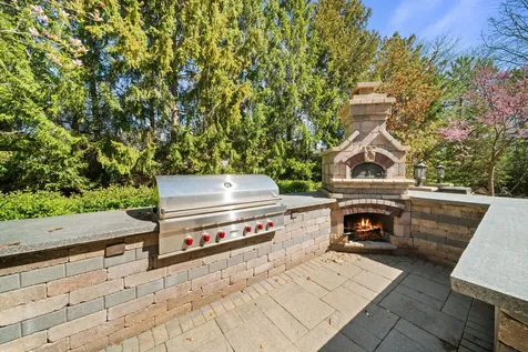 599 Chateaux Bourne Drive Barrington IL 60010