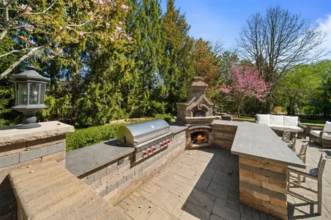 599 Chateaux Bourne Drive Barrington IL 60010