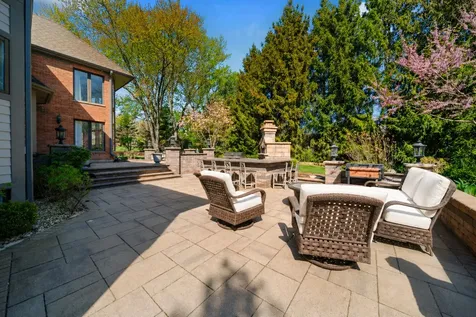 599 Chateaux Bourne Drive Barrington IL 60010