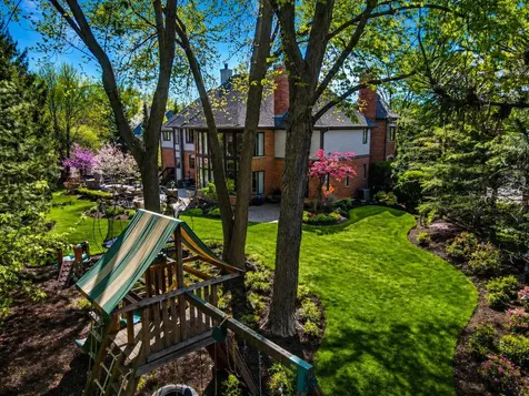 599 Chateaux Bourne Drive Barrington IL 60010