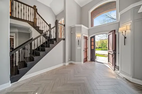 599 Chateaux Bourne Drive Barrington IL 60010