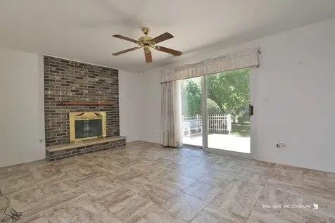 16 South Emerald Avenue Mundelein IL 60060