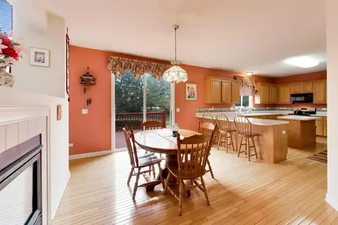 5660 Trinity Court Gurnee IL 60031