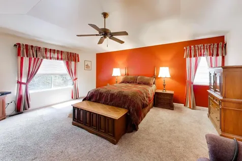 5660 Trinity Court Gurnee IL 60031